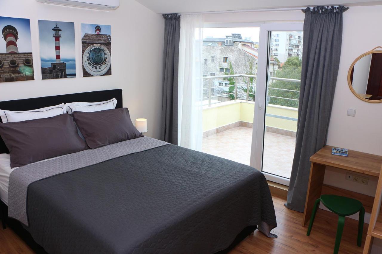 Shik & Chic In The Heart Of Burgas # 5Min From Beach # New Luaran gambar